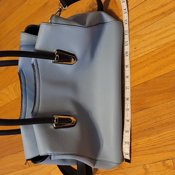 Satchel - Picture 6 of 8